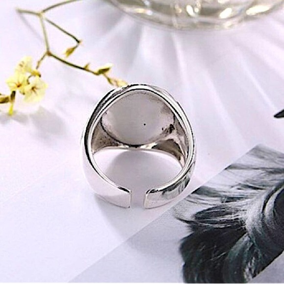 Beauty is in the Eye of the Beholder Sterling Silver Ring - Picture 8 of 8